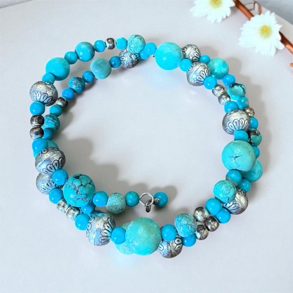 Beautiful Turquoise and 925 Silver Wrap Bracelet - Picture 3 of 4